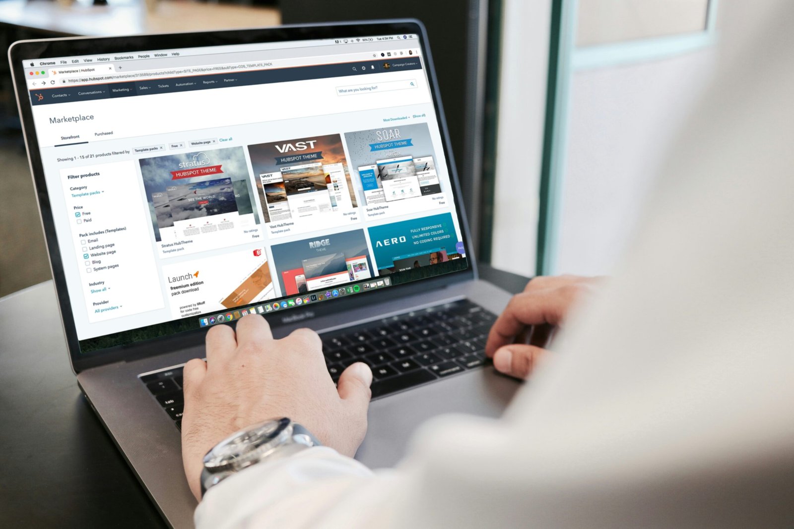 Top 5 Must-Have Features in a Premium Website Theme